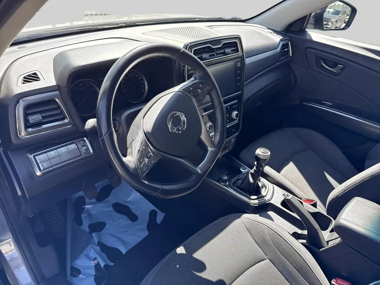 SsangYong Tivoli 2022 — фото 9