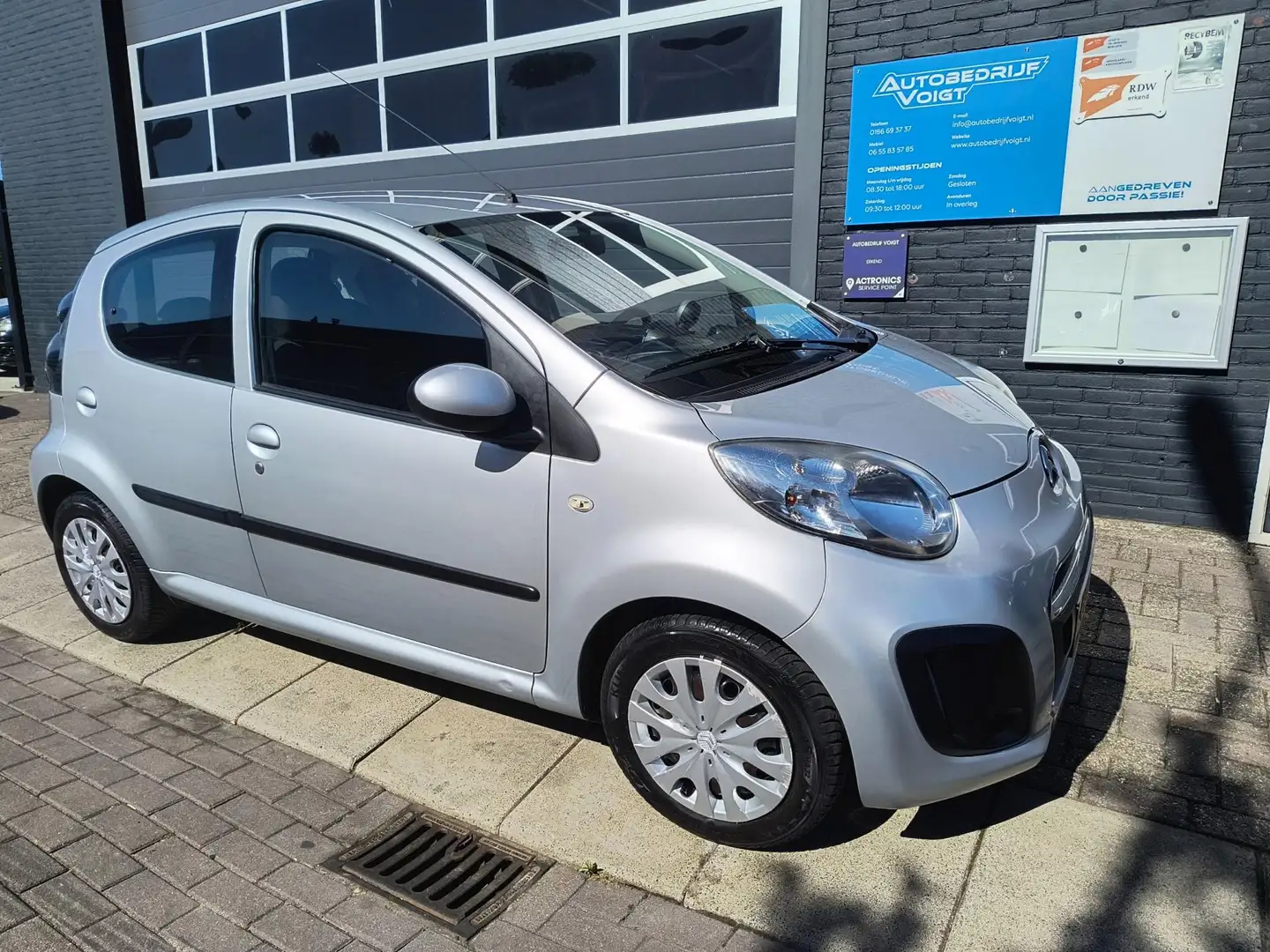 Citroen C1 1.0 Tendance vijf deurs nieuwe APK en beurt Grigio - 2