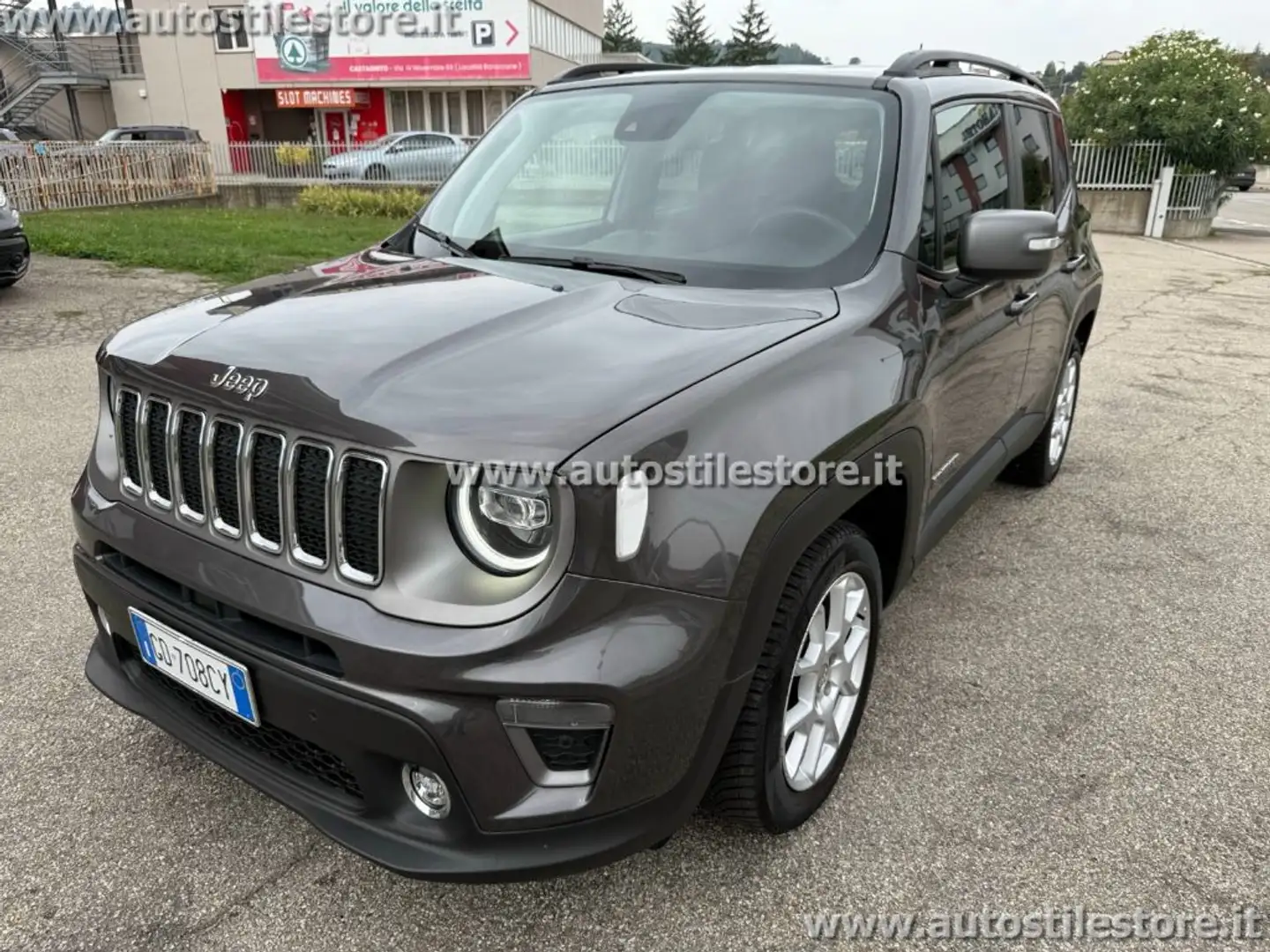 Jeep Renegade 1.6 Mjt 130 CV Limited Gris - 1