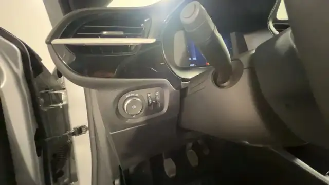 Opel Corsa view 13