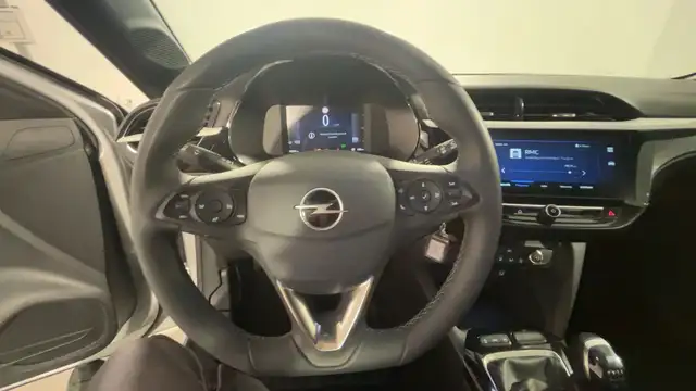 Opel Corsa view 12