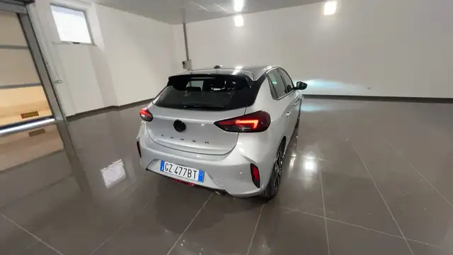 Opel Corsa view 4