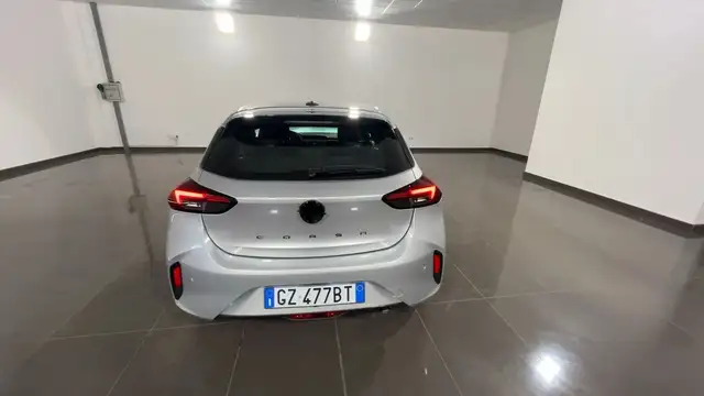 Opel Corsa view 5