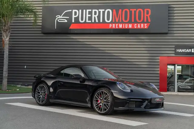 Porsche 911 view 2
