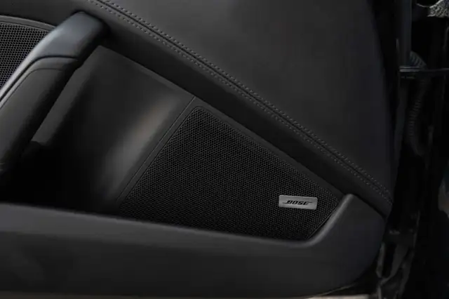 Porsche 911 view 14