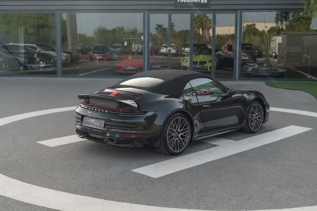 Porsche 992 view 10