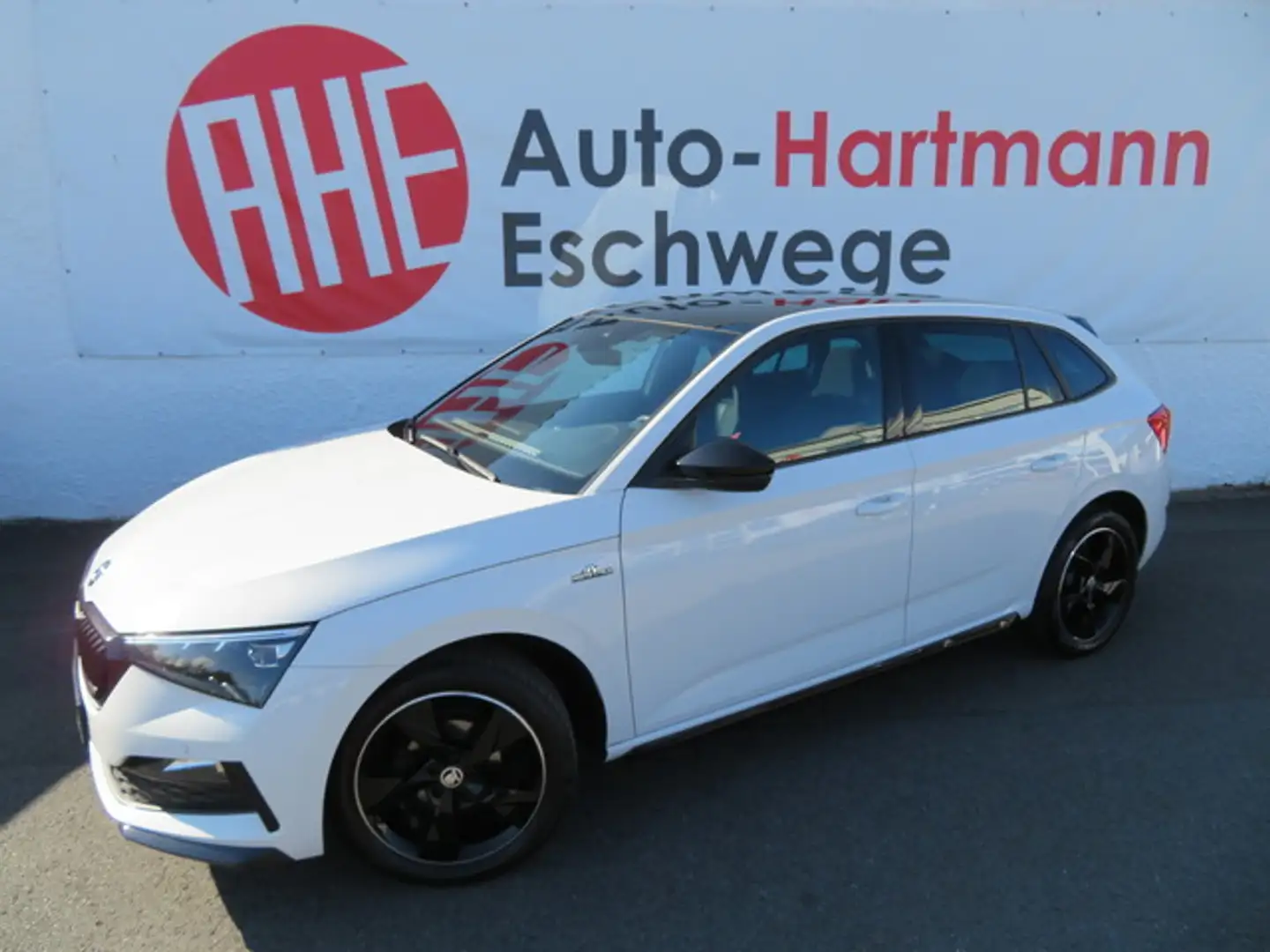 Skoda Scala 1.0TSI Monte Carlo LED Lane PDC Pan Sitzhz Weiß - 1