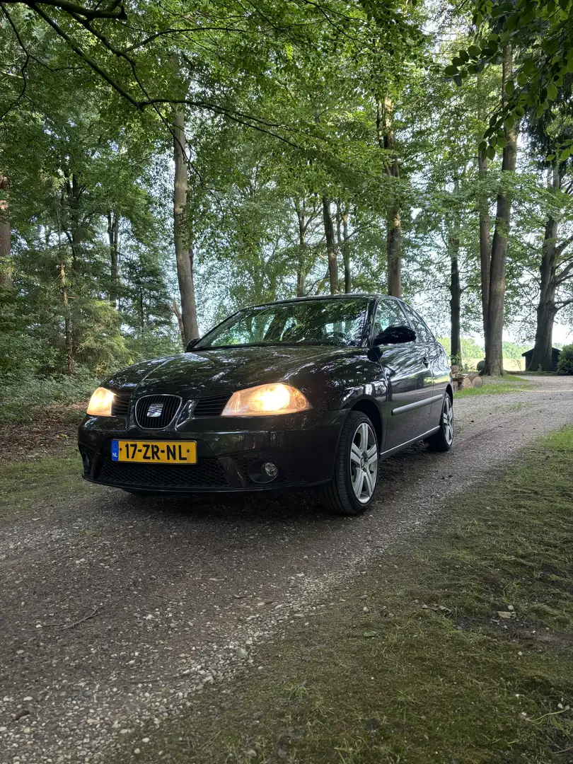 SEAT Ibiza 1.6-16V Freestyle Zwart - 1