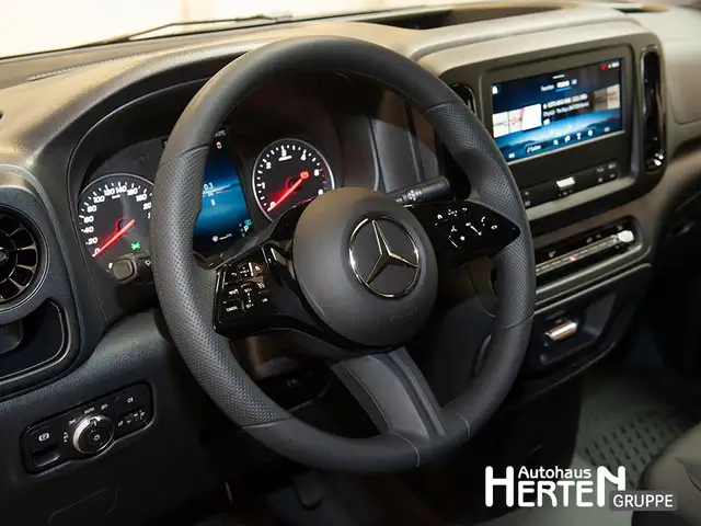 Mercedes-Benz Vito view 7