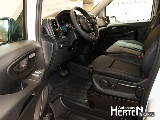 Mercedes-Benz Vito view 10