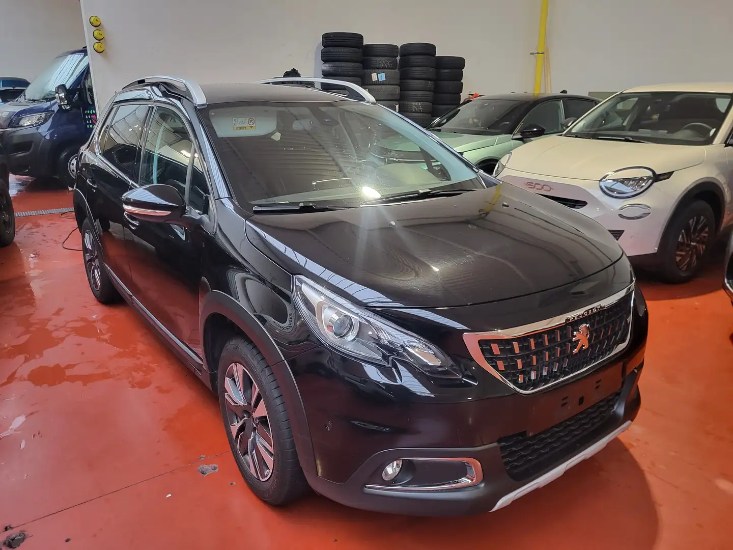 Peugeot 2008 2008 PureTech 130 GPF Black Edition - 2
