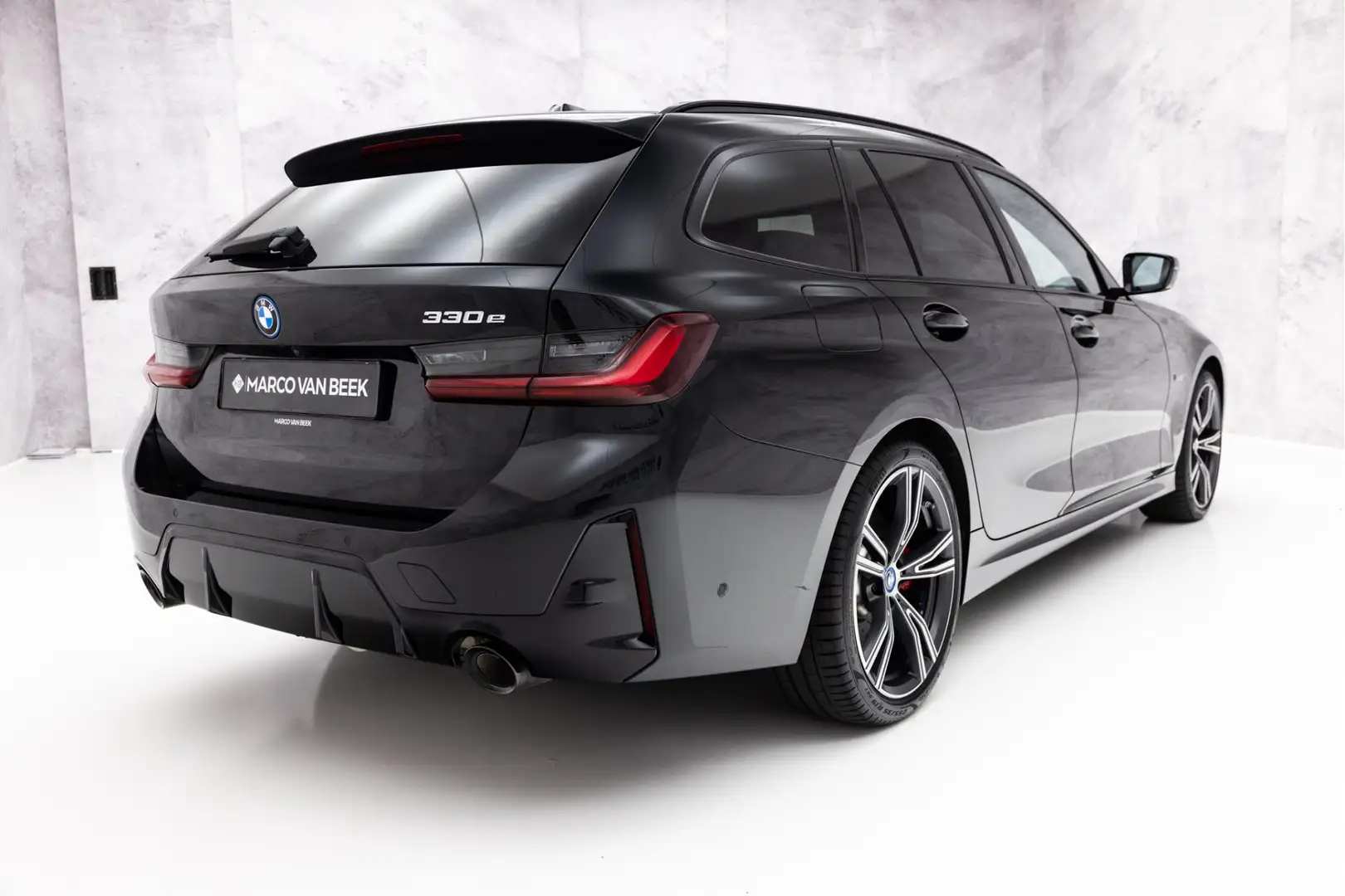 BMW 330 3-serie Touring 330e M-Sport Facelift | Pano | Mem Чёрный - 2