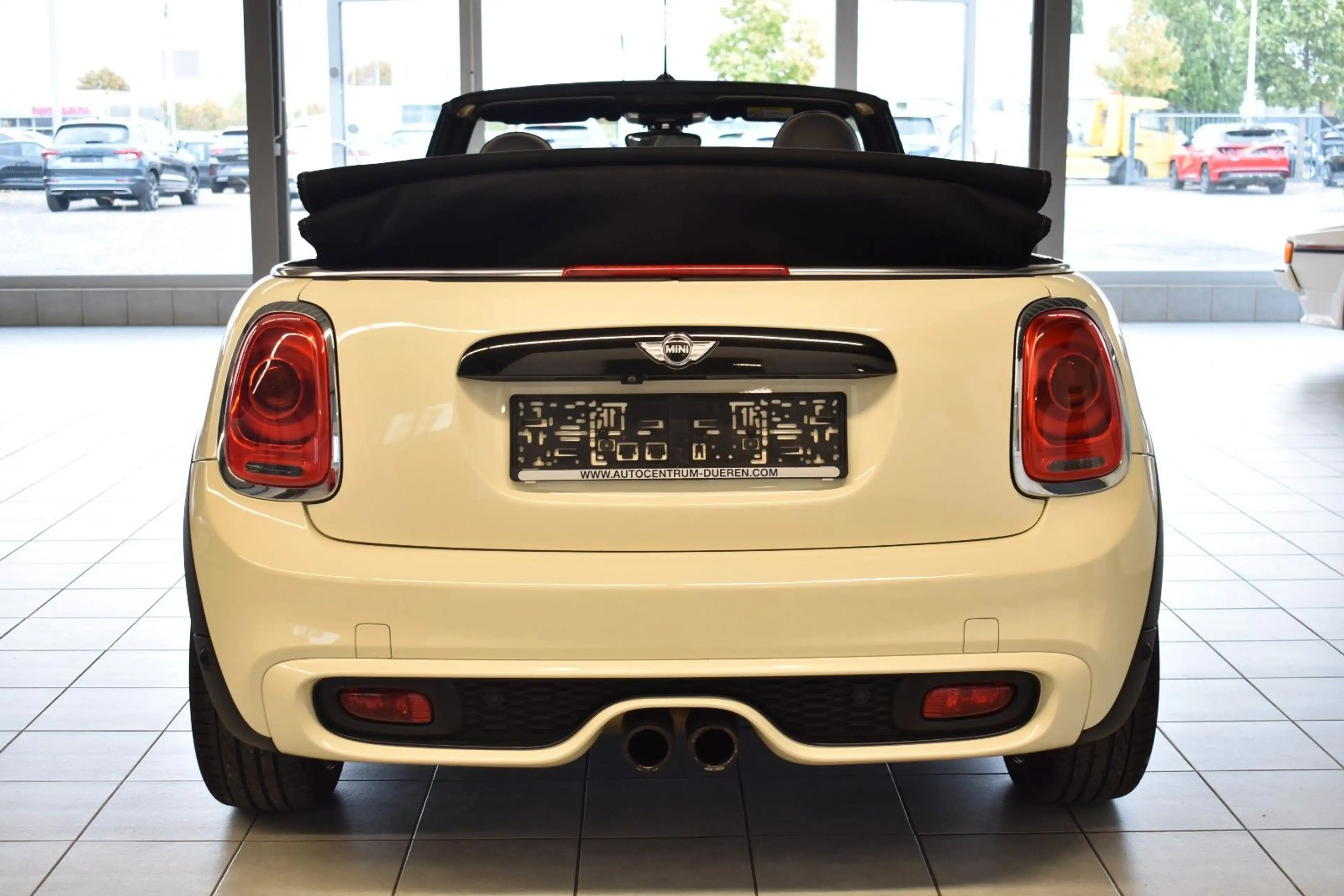 MINI Cooper S Cabrio/LED/CHILLI/NAVI/CAM/ — photo 8