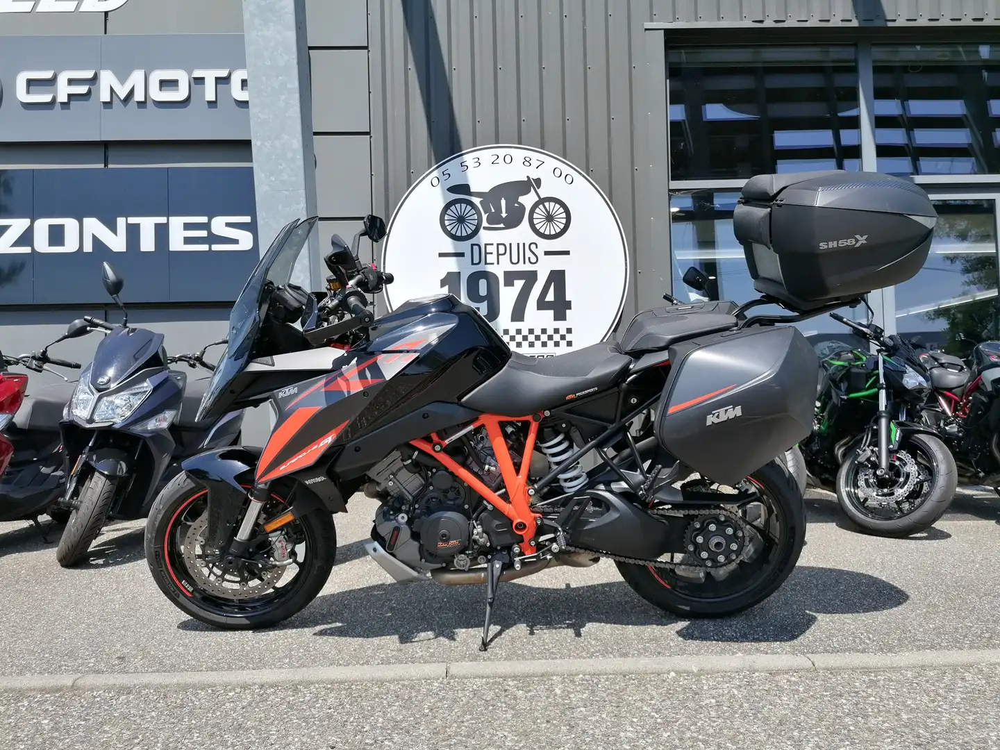 KTM 1290 Super Duke GT - 2