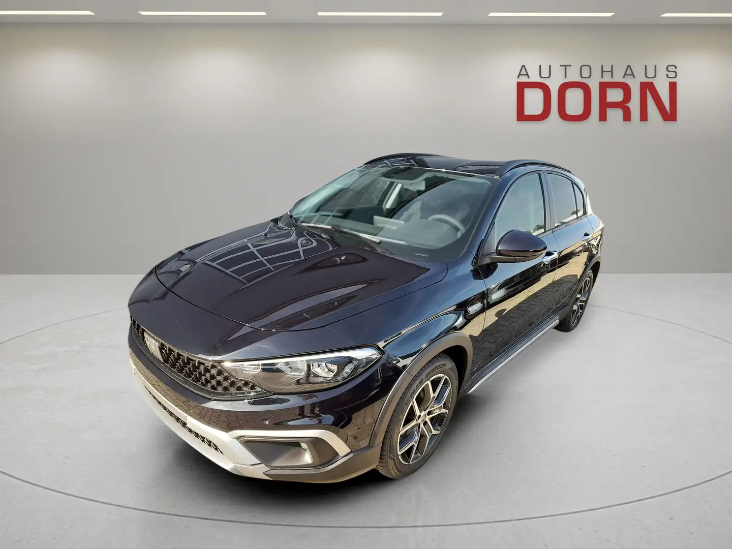Fiat Tipo Cross 1.5 GSE Hybrid 2023 Tech-/Komfort-Paket uvm. Schwarz - 1