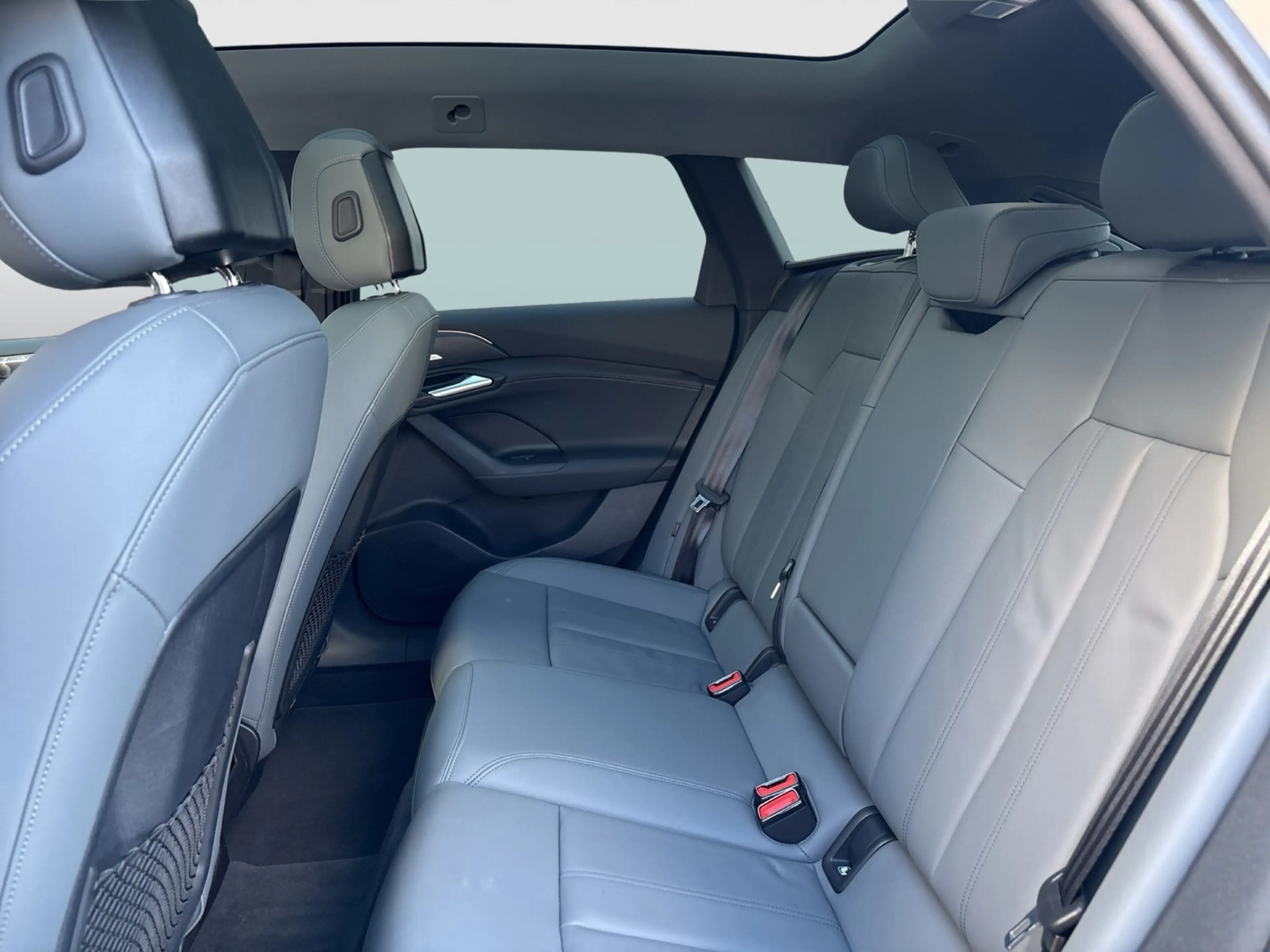 Audi A6 e-tron Avant performance S LINE PANO B&O AHK — photo 13