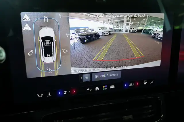 Mercedes-Benz GLB view 11