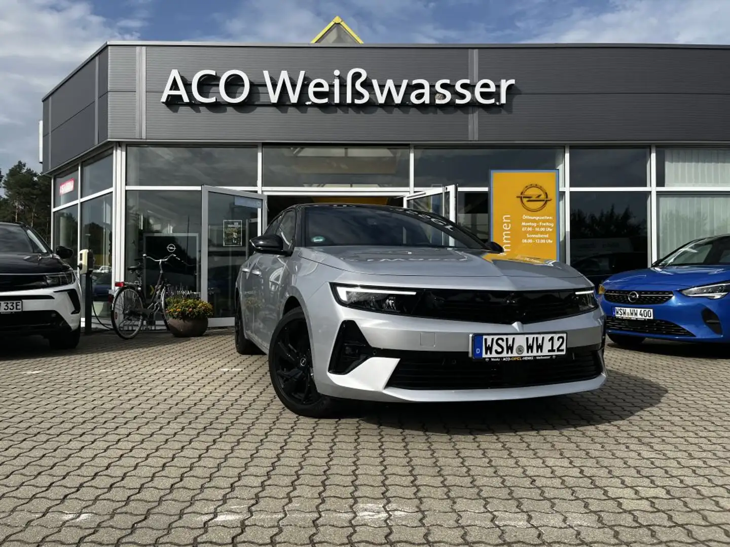 Opel Astra 1.2 Turbo Automatik GS Line Zilver - 1