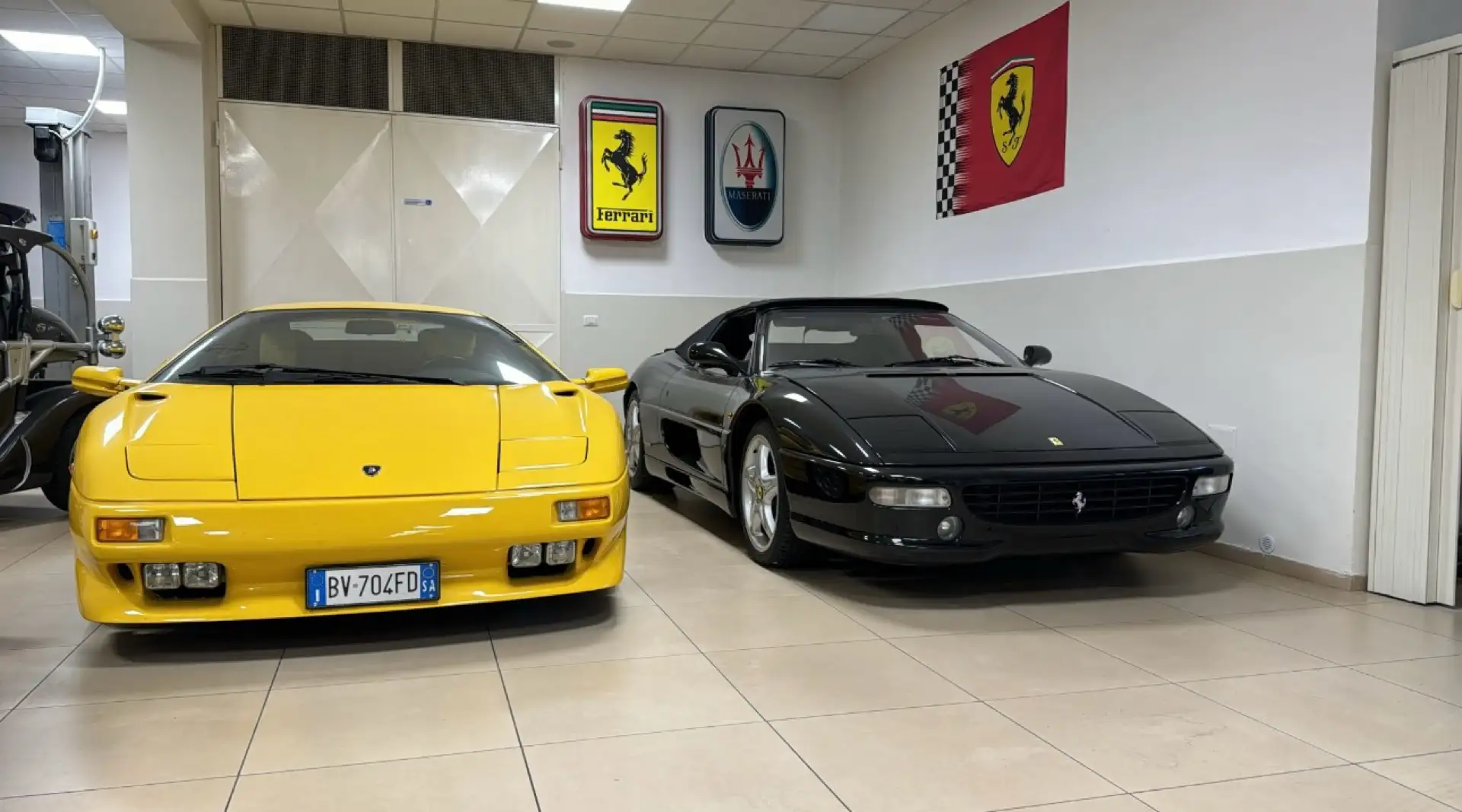 Ferrari F355 355 Spider 3.5 PERMUTE AUTO MOTO ROLEX GOMMONI Negro - 1