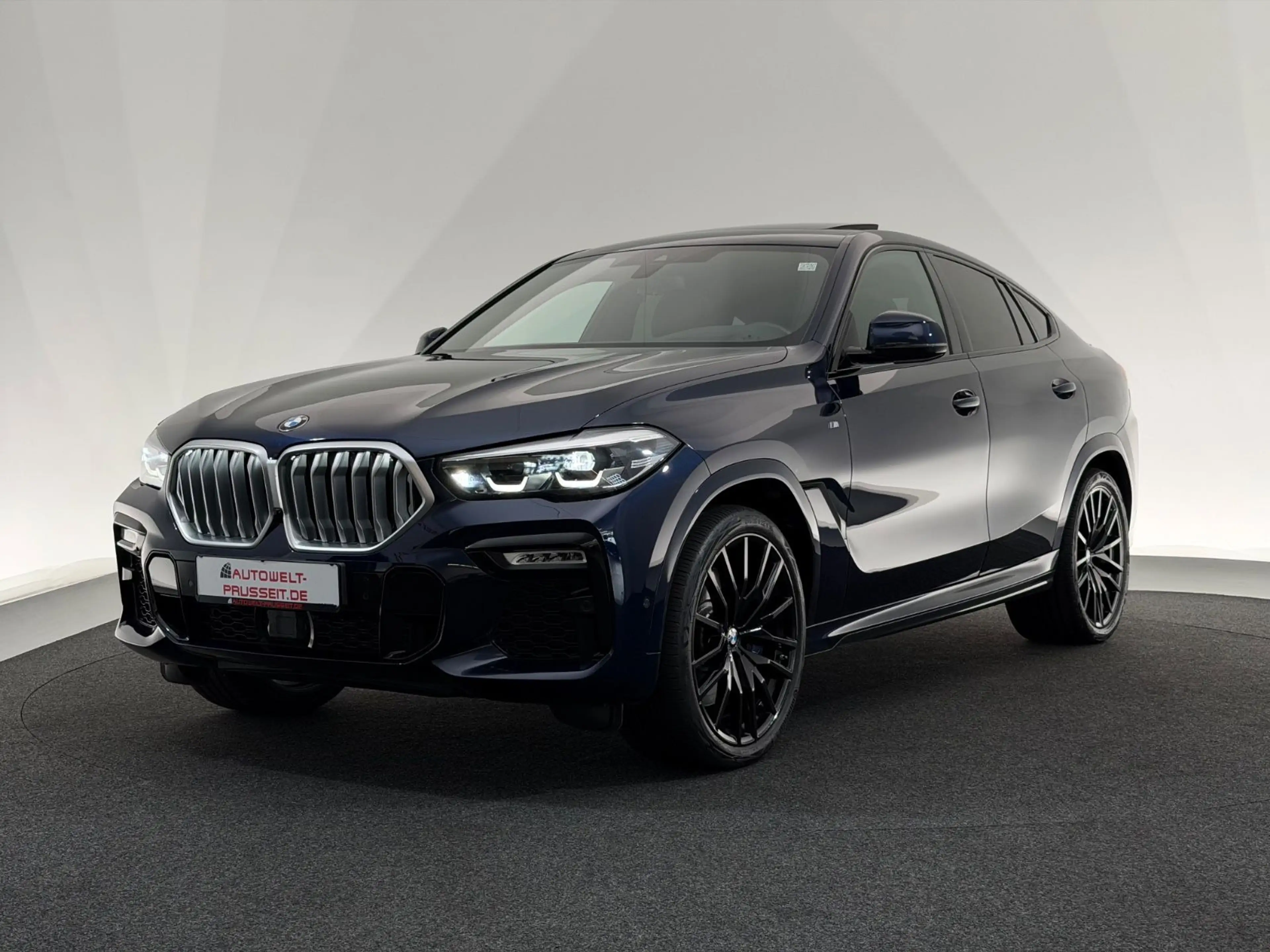 BMW X6 xDrive40i*M SPORT*LED-PANO-HUD-R.KAM-MEMO-22" — photo 3