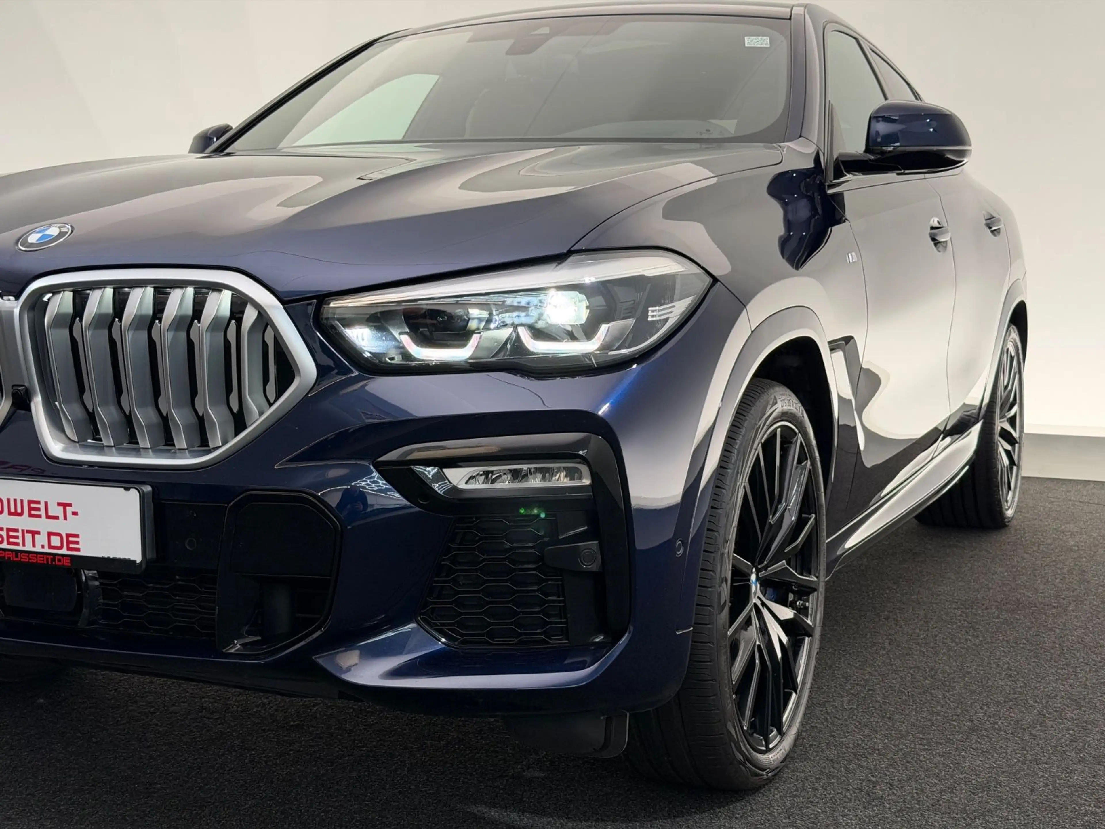BMW X6 xDrive40i*M SPORT*LED-PANO-HUD-R.KAM-MEMO-22" — photo 15
