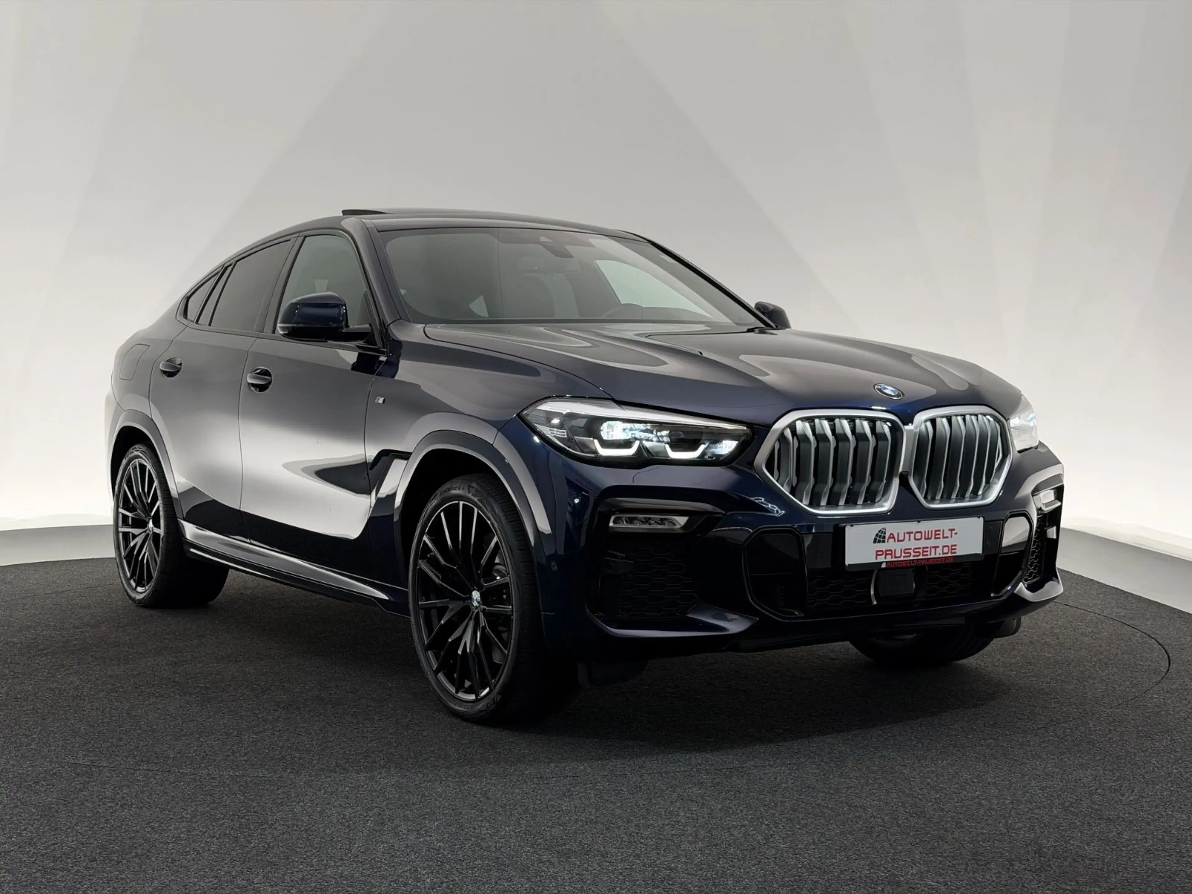 BMW X6 xDrive40i*M SPORT*LED-PANO-HUD-R.KAM-MEMO-22"