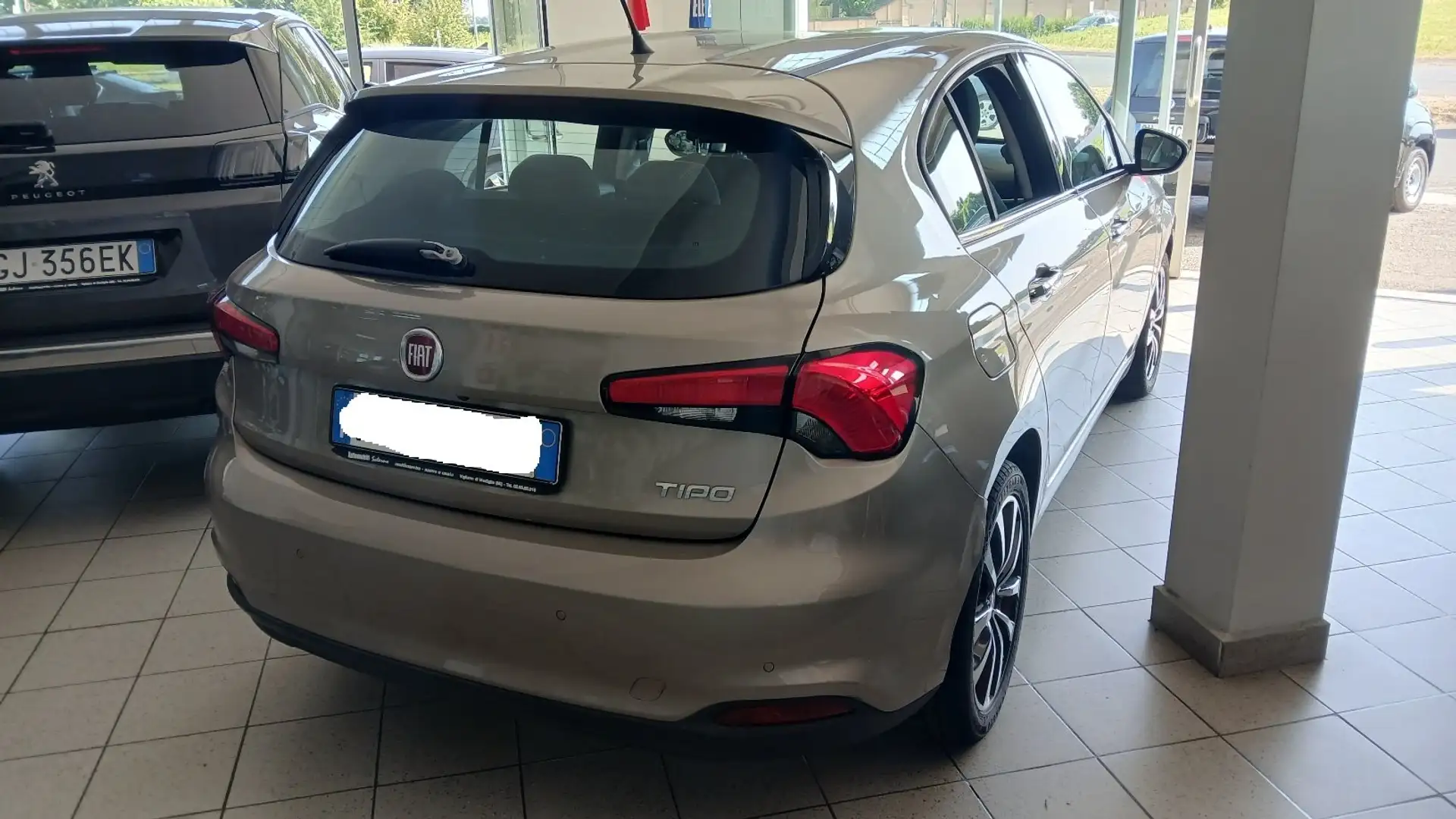 Fiat Tipo 5p 1.6 mjt Loung Autom Grandinata Solo Rivenditori Beige - 2