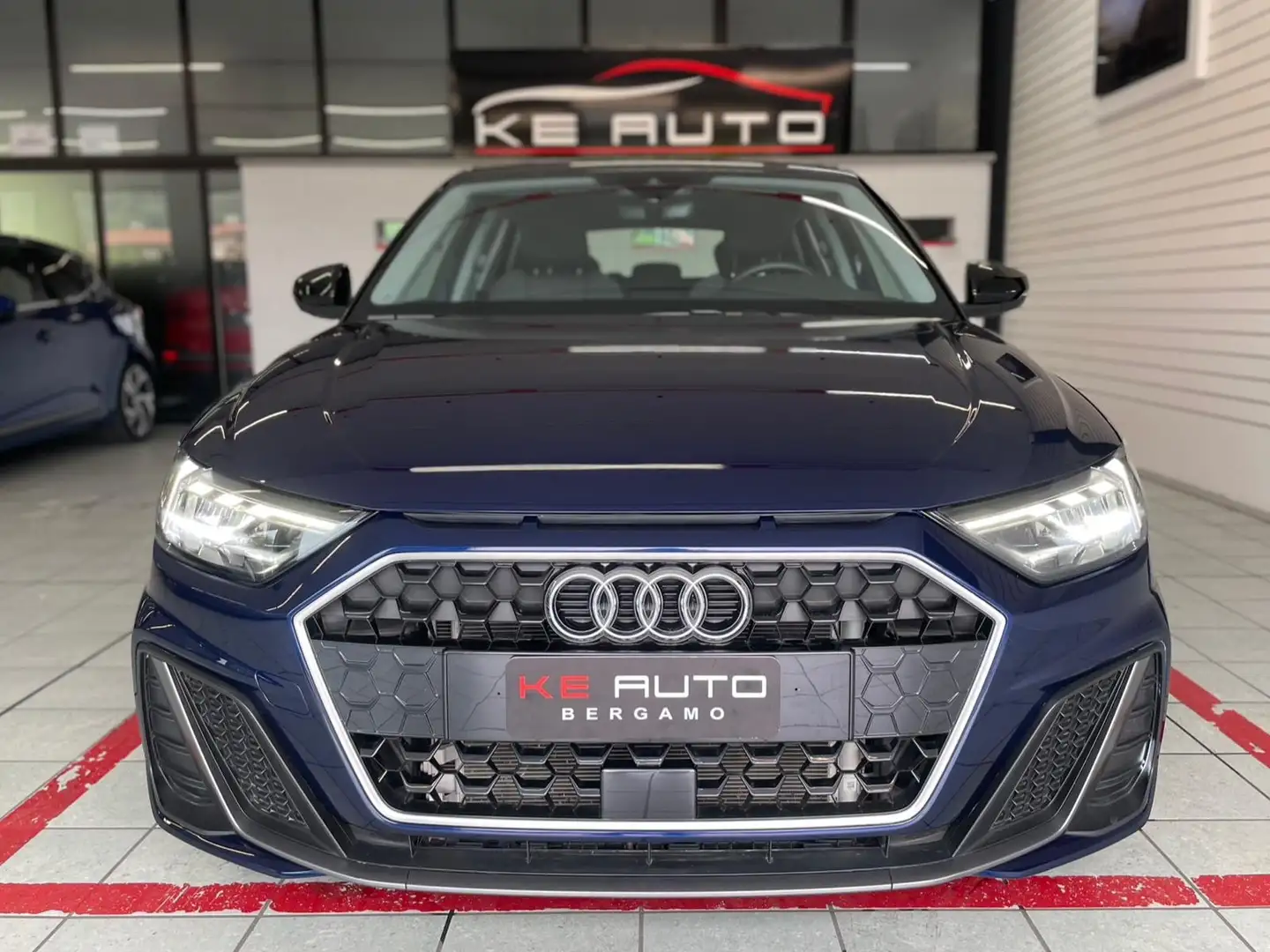 Audi A1 Sportback 30 1.0tfsi S Line Edition 110cv Blu/Azzurro - 2