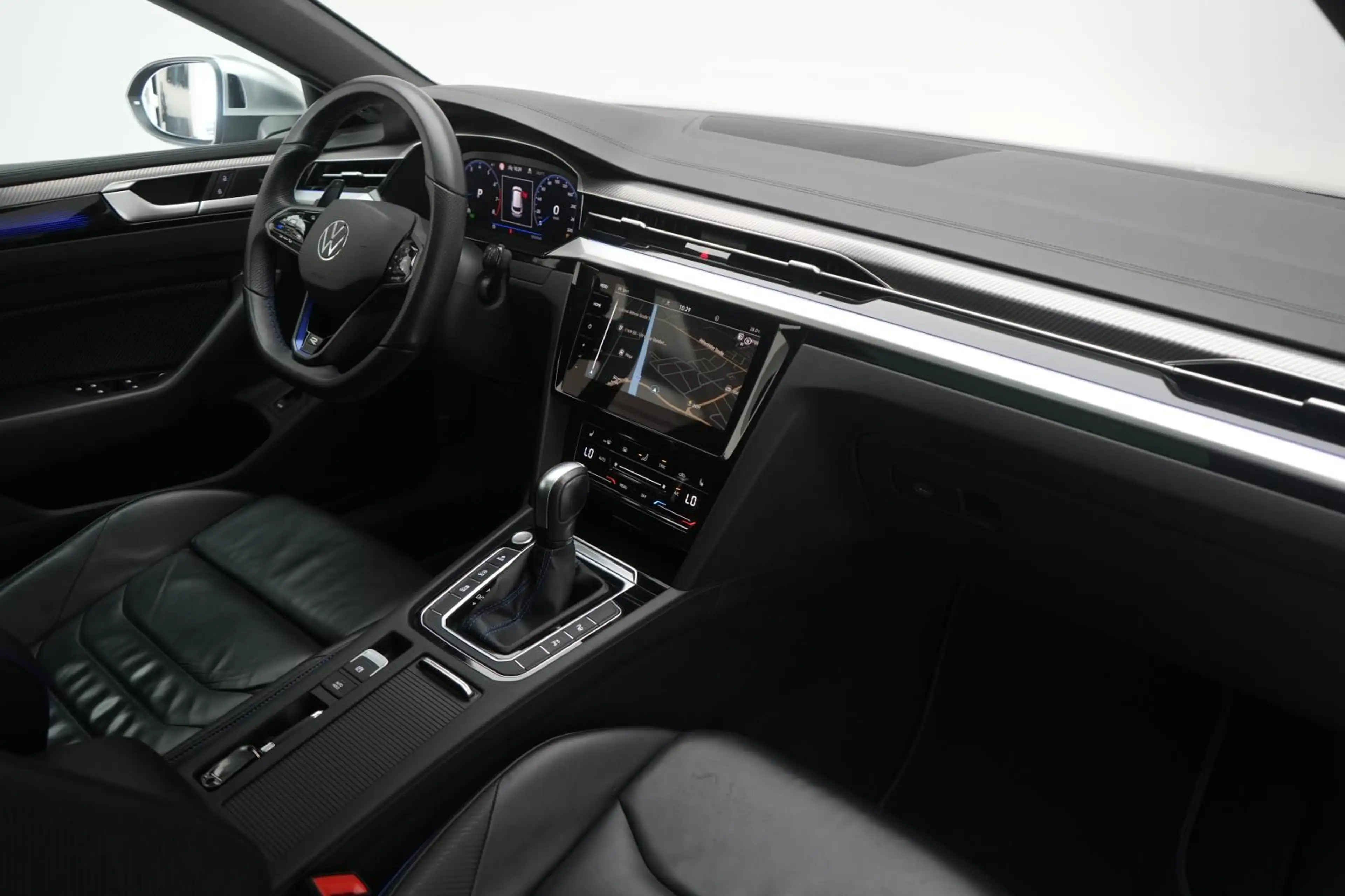 Volkswagen Arteon Shooting Brake R 2.0 TSI 4Motion DSG Lede — photo 7