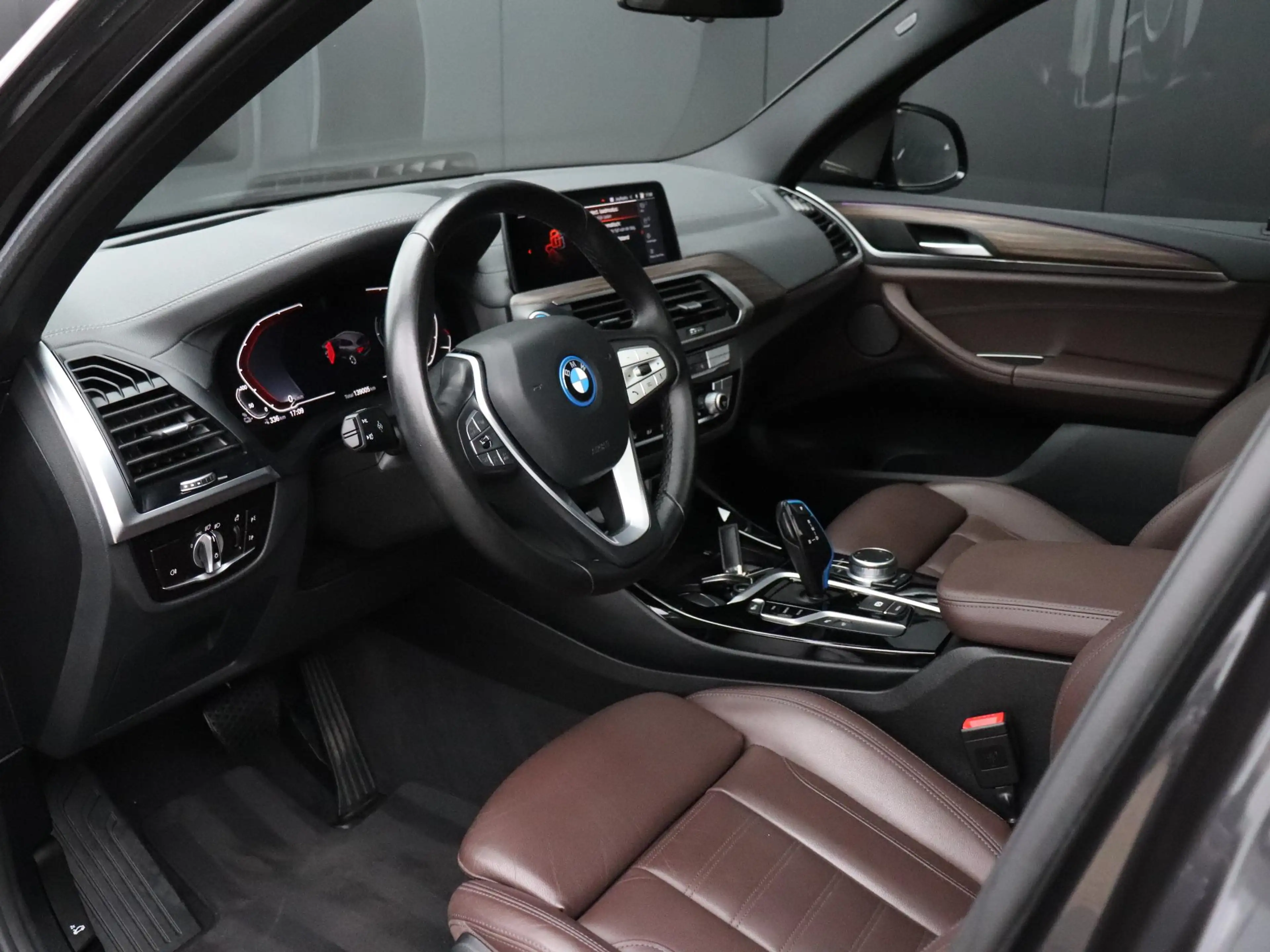 BMW iX3 High Executive 80 kWh | LEDER | MEMORY | H&K | PAN — photo 11