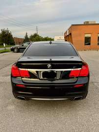2011 BMW 750i xDrive | 147,000 KM | V8 Twin Turbo