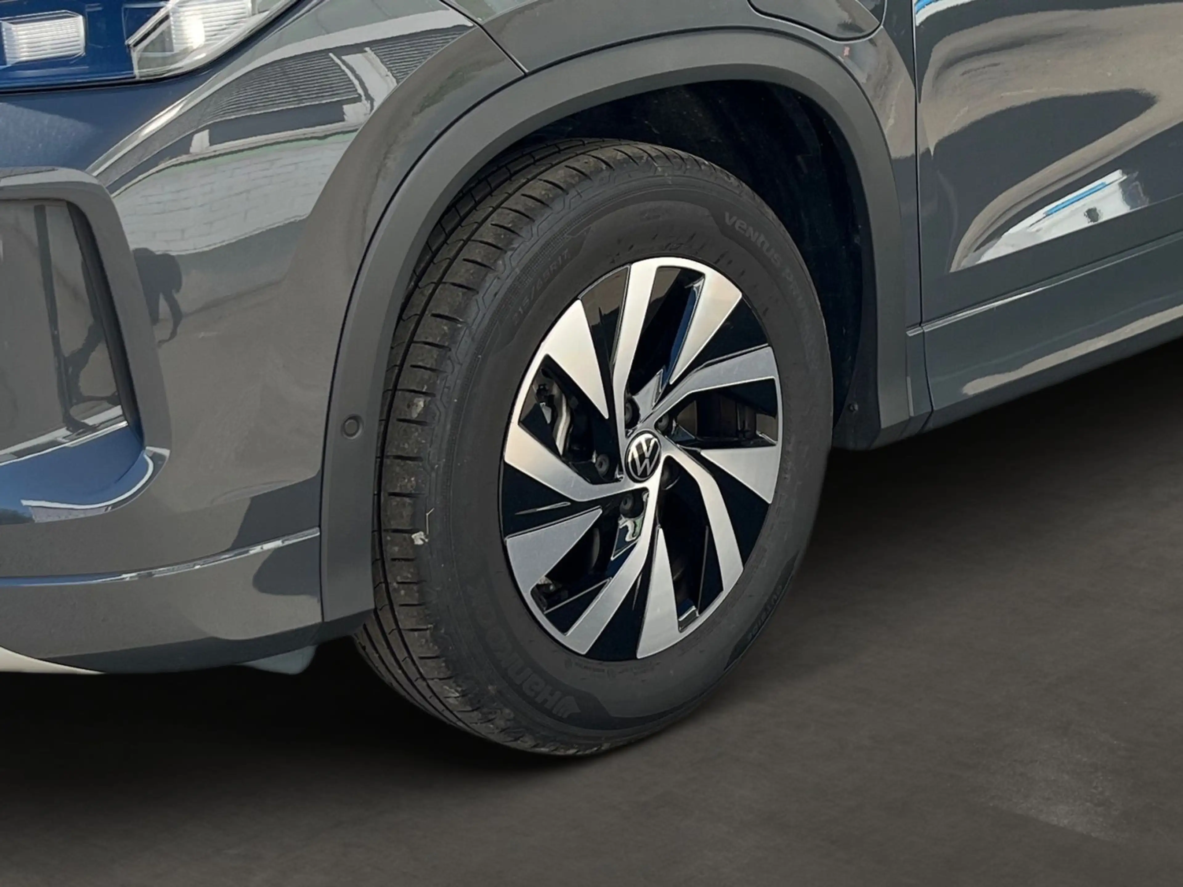 Volkswagen Tayron LIFE 1,5 eHybrid Navi AHK RFK — photo 4