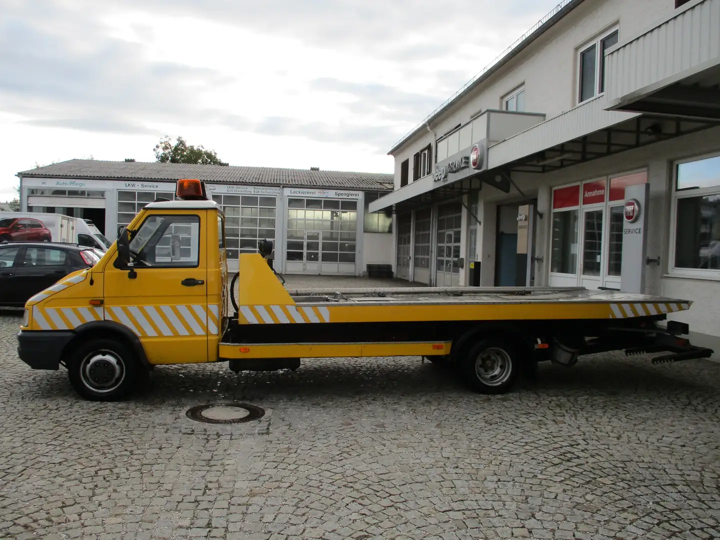 Iveco Daily Daily 49 - Tischler Berge LKW Amarillo - 2
