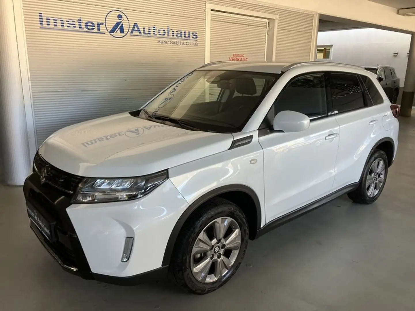 Suzuki Vitara 1,4 DITC Hybrid ALLGRIP shine Navi + Weiß - 1