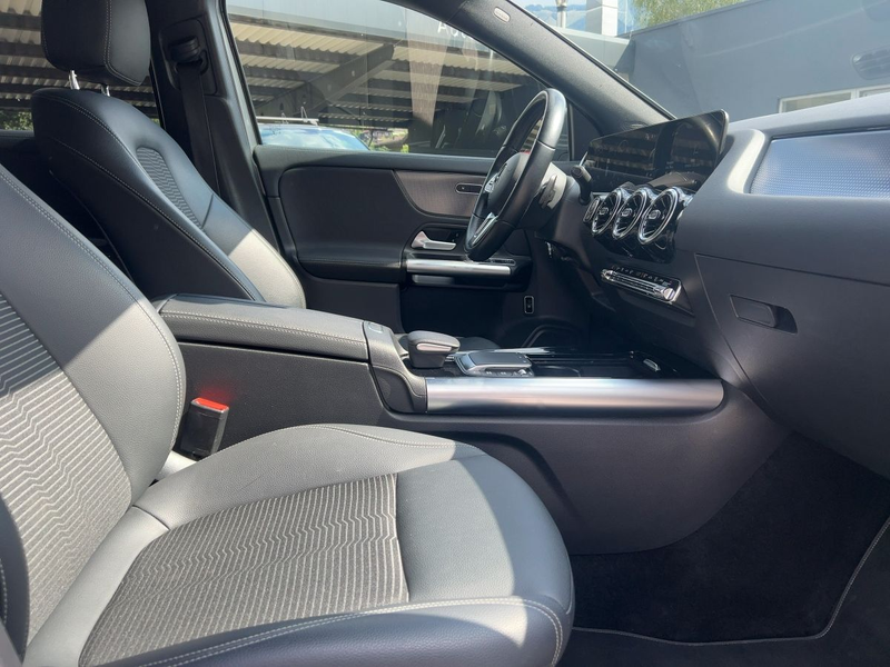 Mercedes-Benz GLA 200 d 4MATIC Progressive *Shz*LED*eHeck*PTS* — photo 7