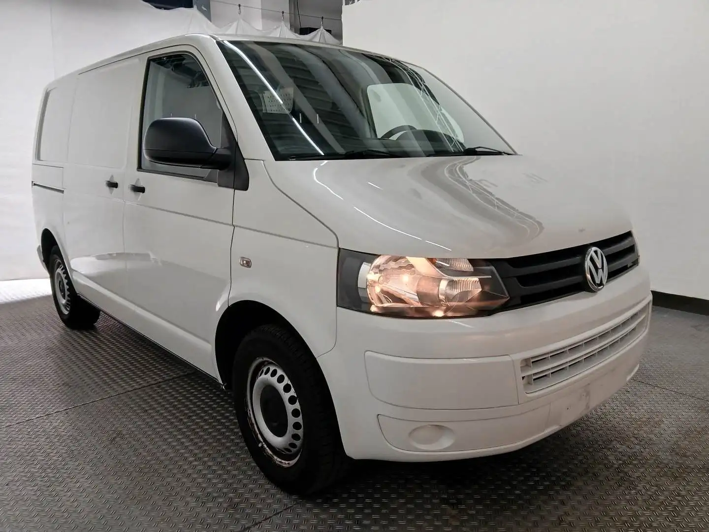 Volkswagen T5 Transporter T5 2.0 TDI Transporter Kasten 103 KW*1. Hand*AHK Weiß - 1