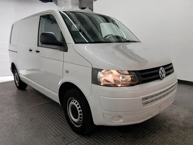 Volkswagen T5 Transporter T5 2.0 TDI Transporter Kasten 103 KW*1. Hand*AHK