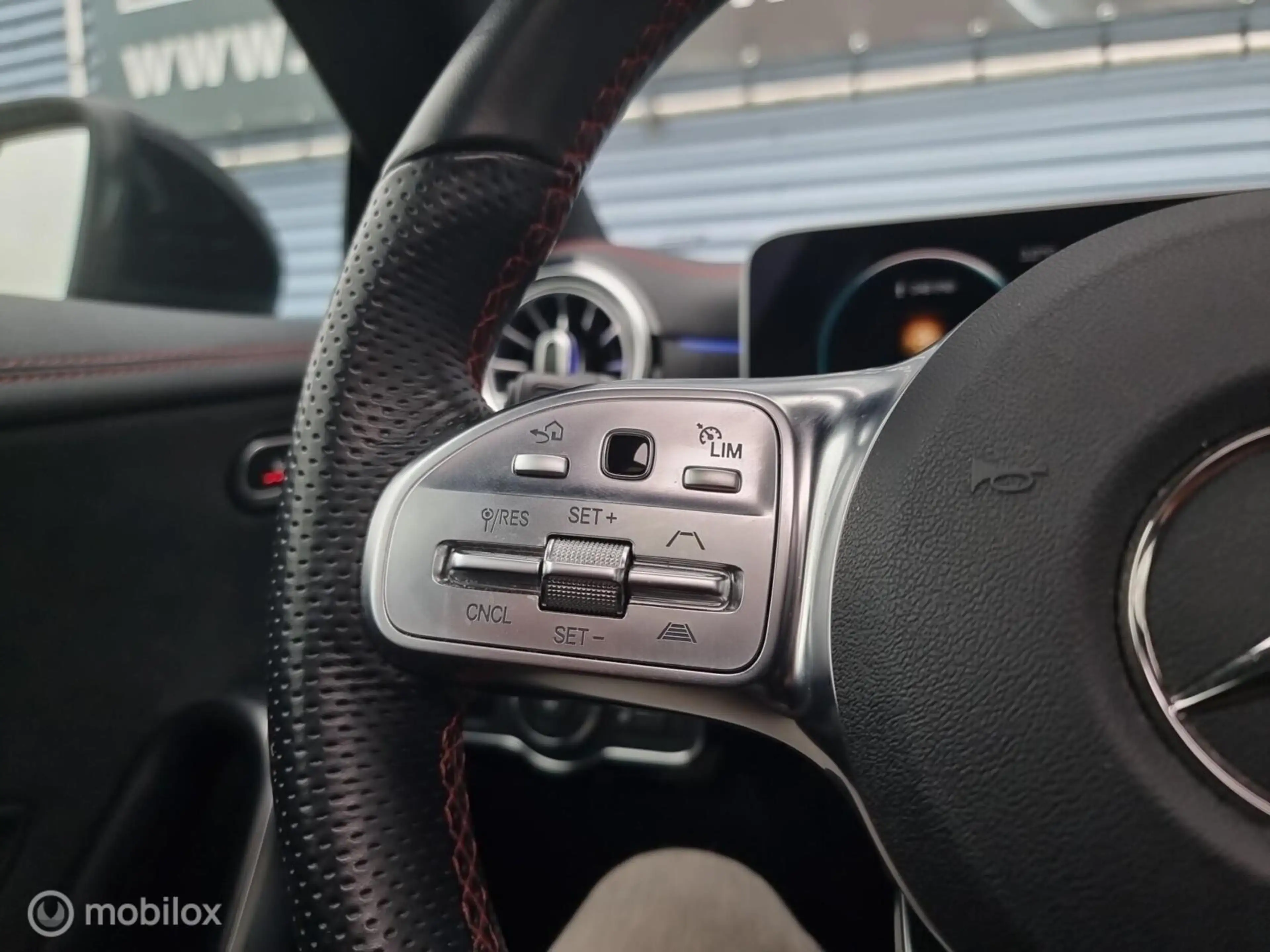 Mercedes-Benz CLA 250 Shooting Brake AMG Premium. Vol !! — photo 33