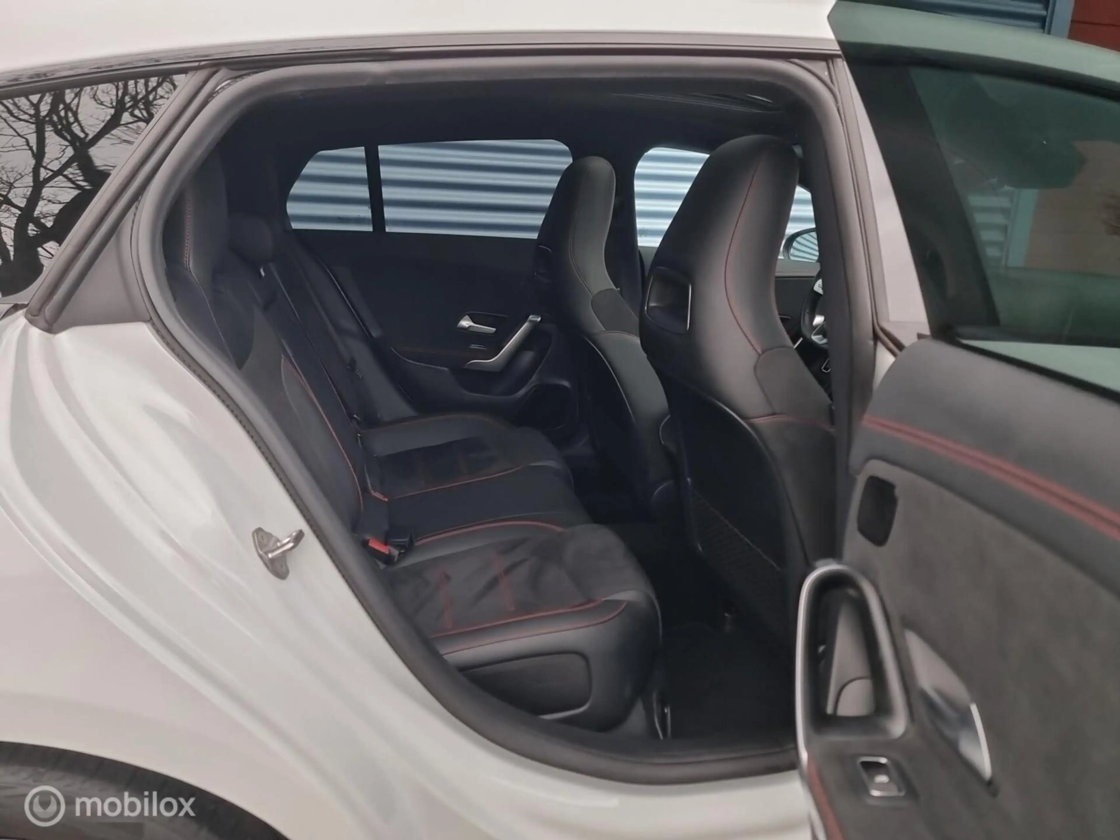 Mercedes-Benz CLA 250 Shooting Brake AMG Premium. Vol !! — photo 12