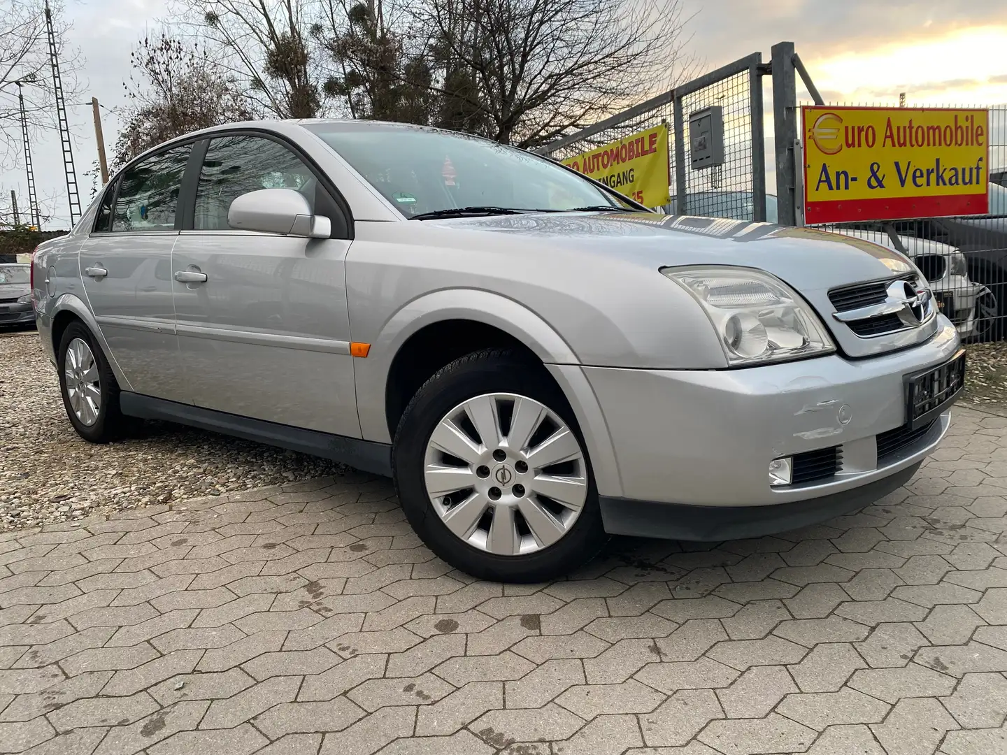 Opel Vectra Vectra Stufenheck 1.8 Elegance Grau - 1