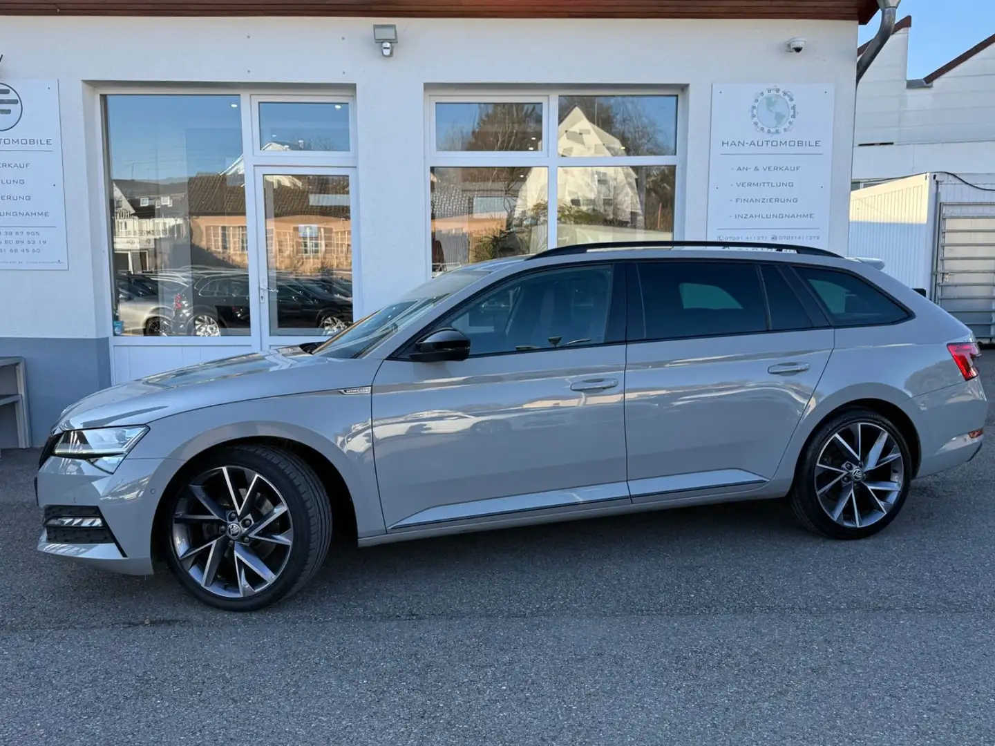 Skoda Superb Combi Sportline Grau - 1