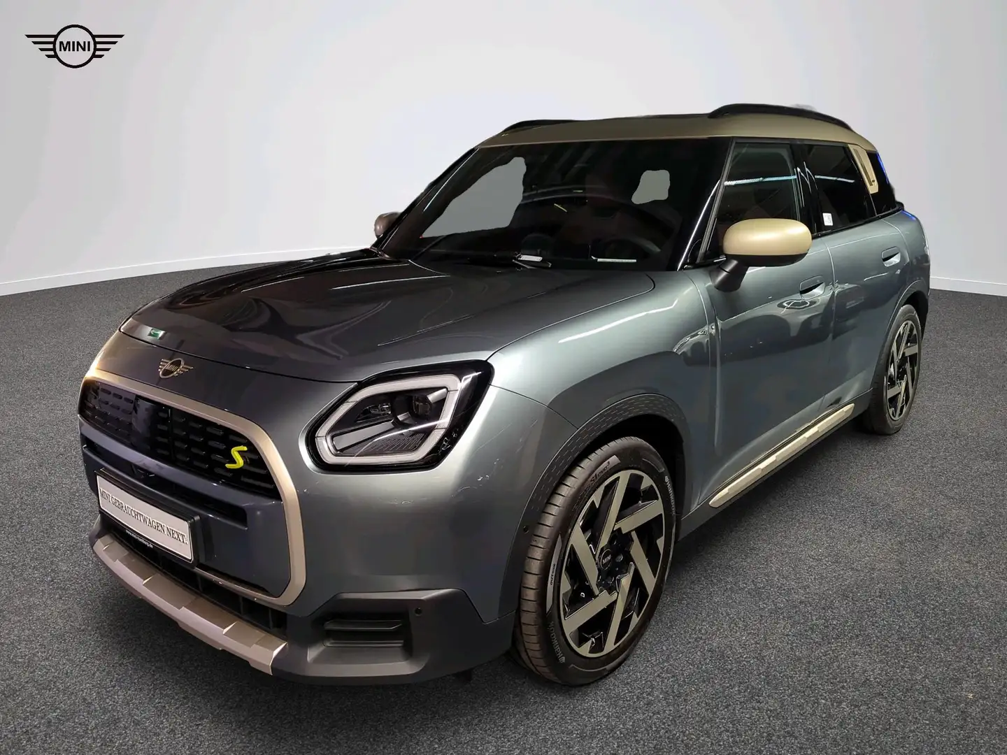 MINI Countryman SE All4 Favoured Trim Vert - 1