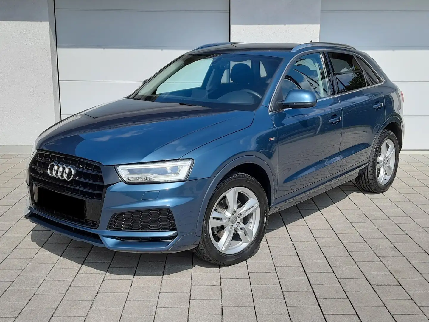 Audi Q3 quattro 2.0 DSG/2xS-Line/LED/Kam/AhK/DynFWK Blu/Azzurro - 2