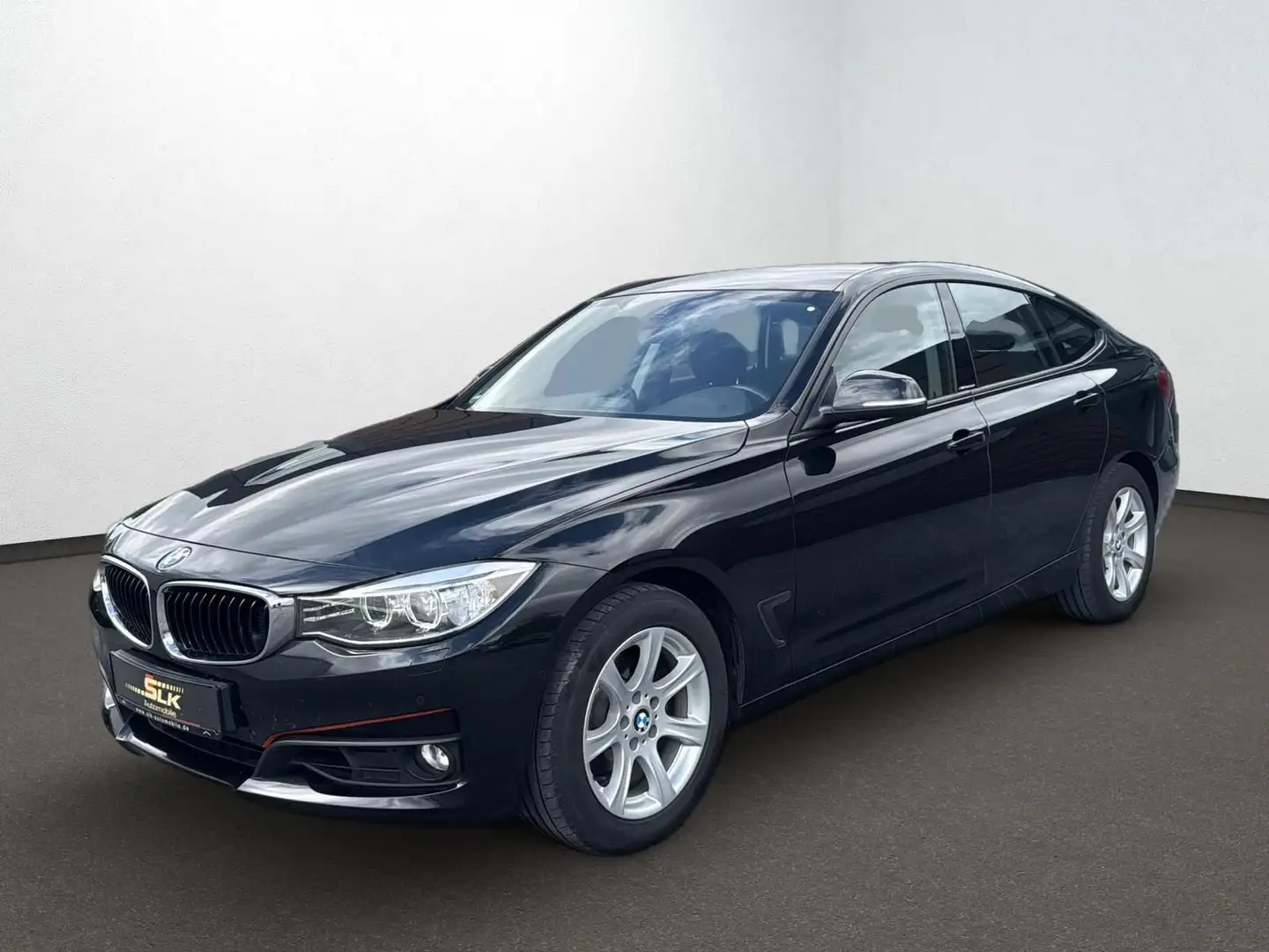 BMW 320 i Grand Tourismo Bi-Xenon Navi Sitzh. Kamera Černá - 1