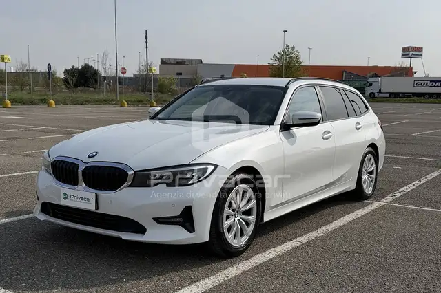 BMW 320 320d xDrive Touring Business Advantage