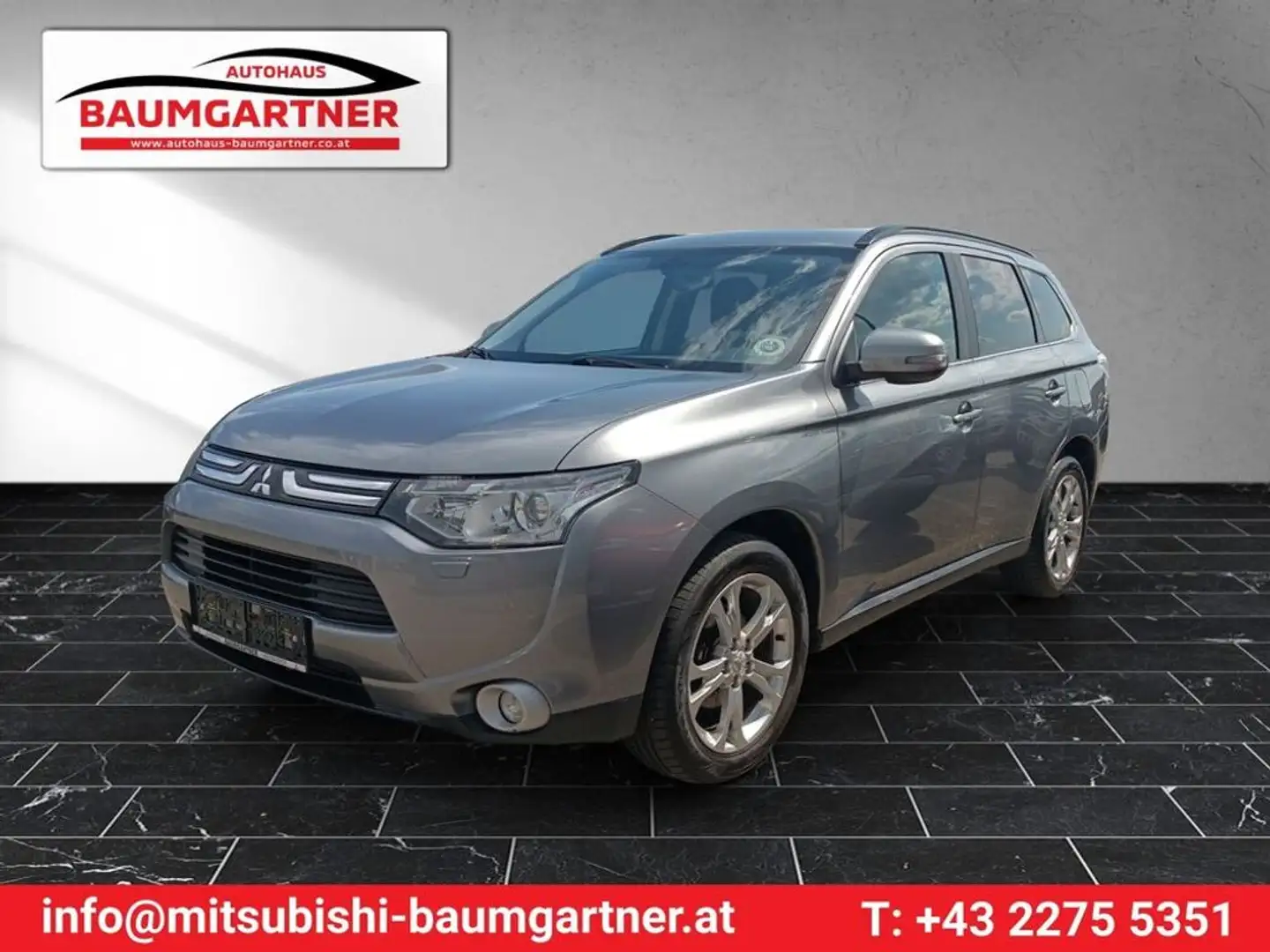 Mitsubishi Outlander Outlander 4WD Grau - 1