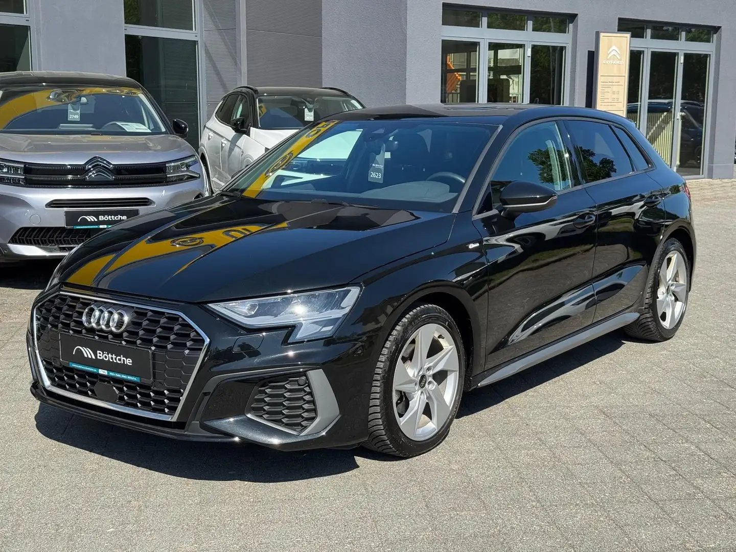 Audi A3 35 TFSI S line 1.5 16V TSI ACT Metallic Schwarz - 2