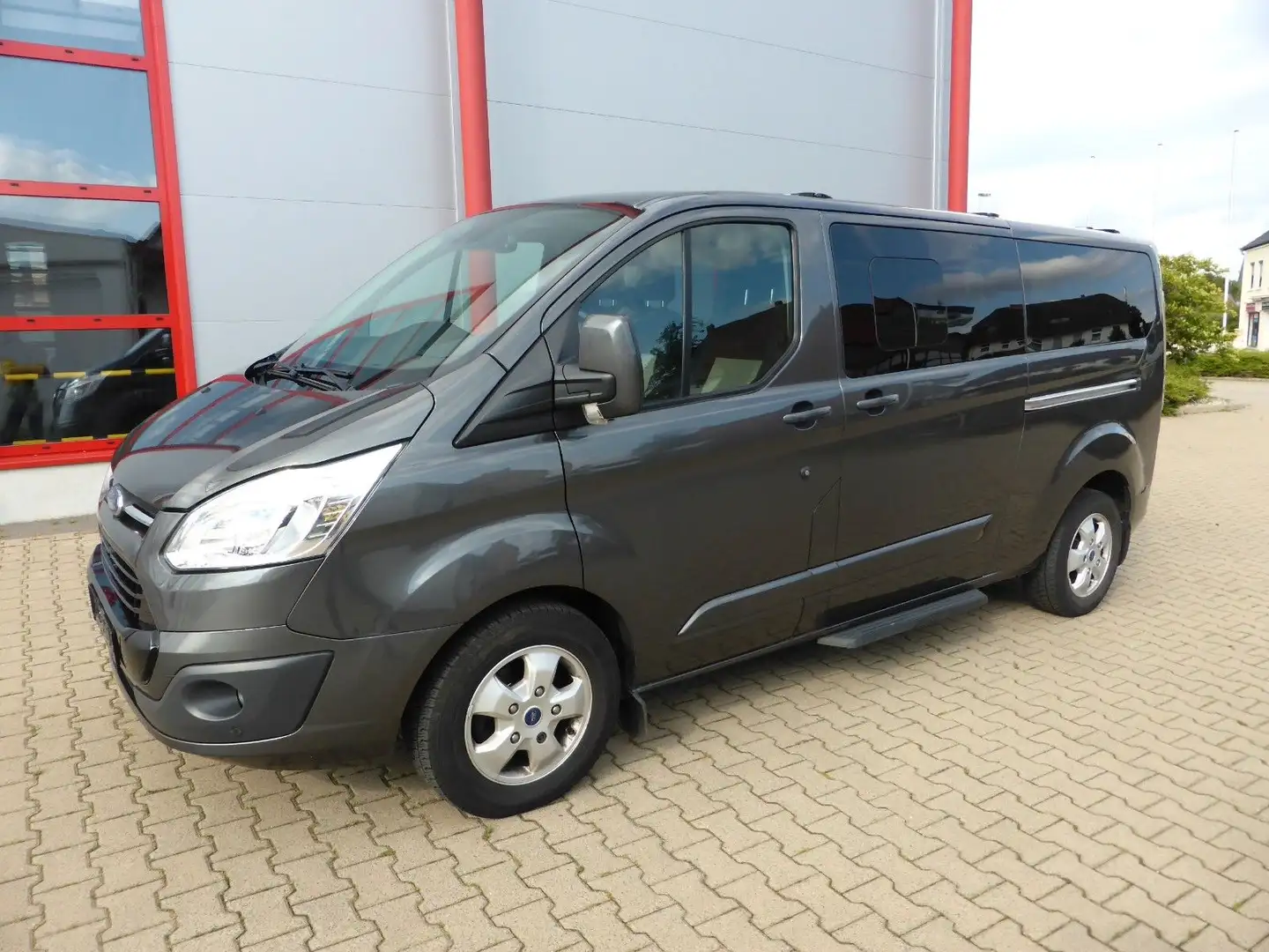 Ford Tourneo Custom Kombi 310 Autom 9.Sitzer Gris - 1