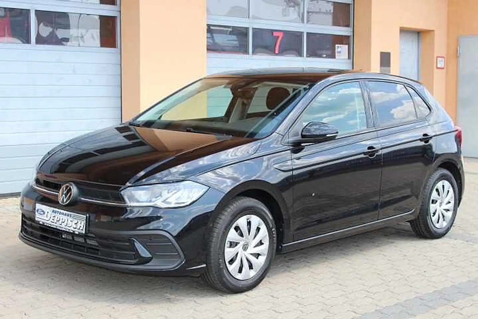 Volkswagen Polo VI 1.0 TSI OPF Life Schwarz - 1