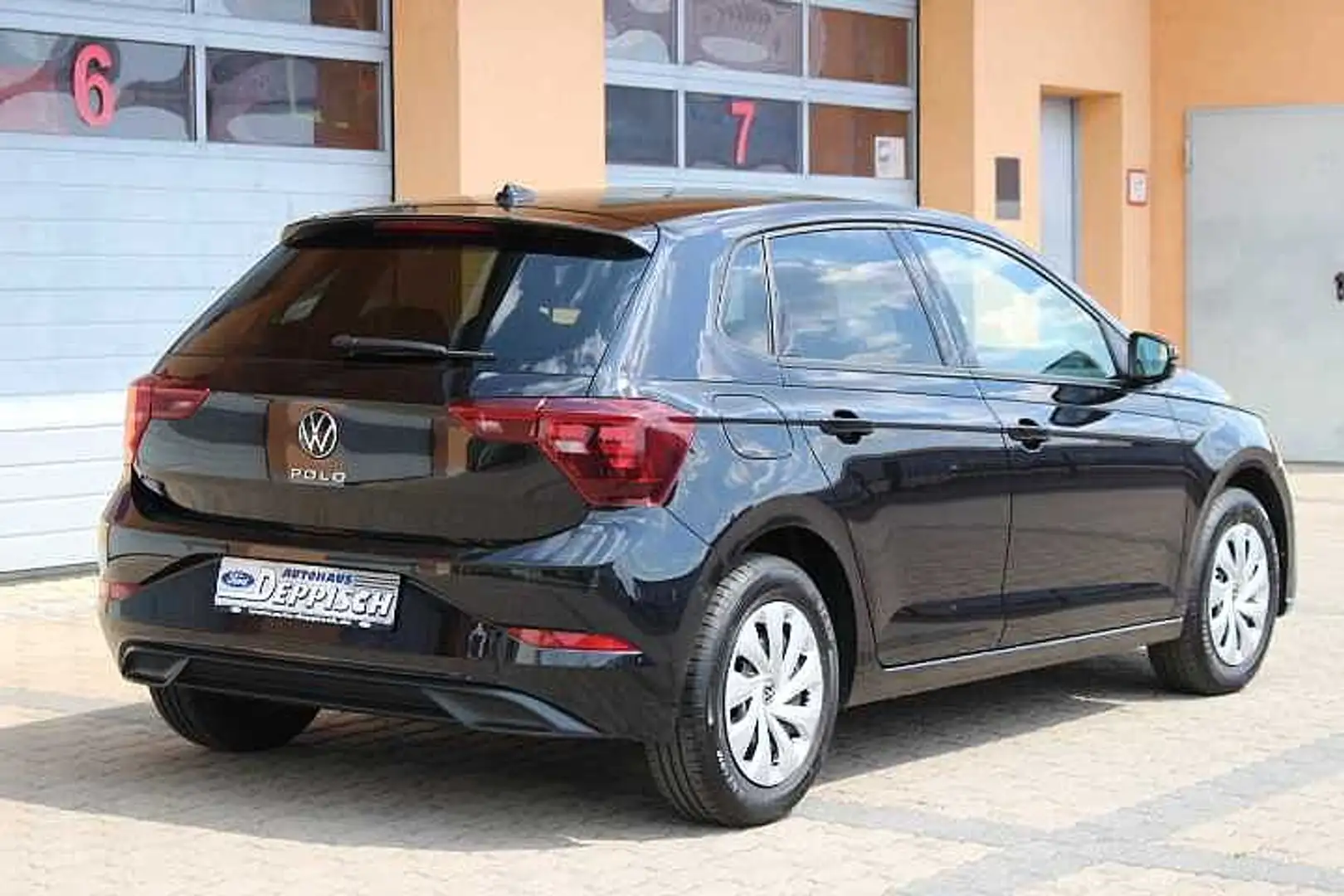 Volkswagen Polo VI 1.0 TSI OPF Life Schwarz - 2